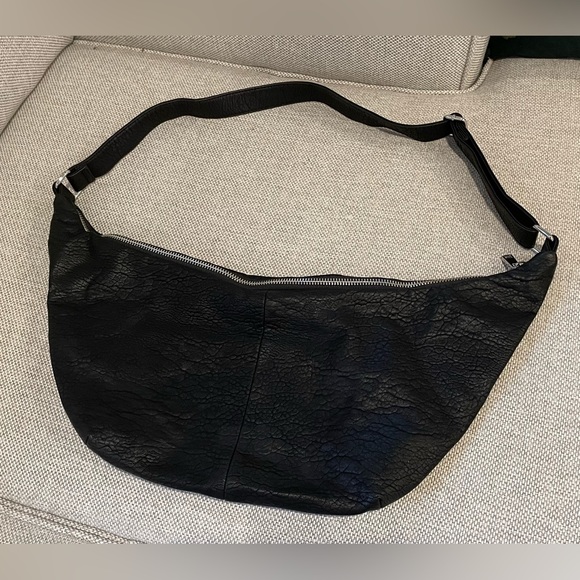 TOPSHOP Black Bumbag - Picture 2 of 4